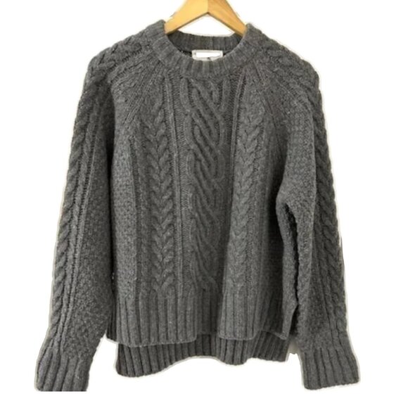 Sweaters - NWOT - Gray Cable Knit Sweater